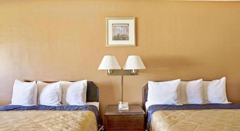 Howard Johnson By Wyndham South Lake Tahoe Exterior foto