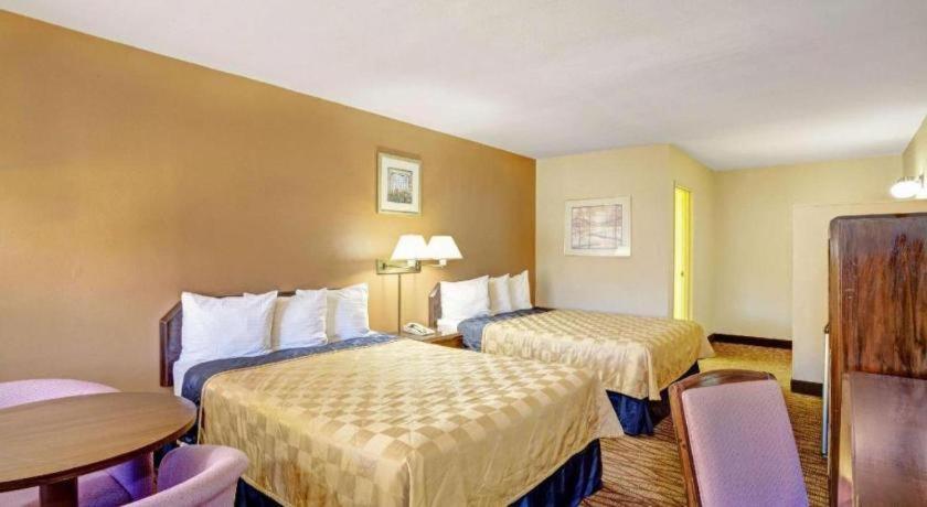 Howard Johnson By Wyndham South Lake Tahoe Exterior foto